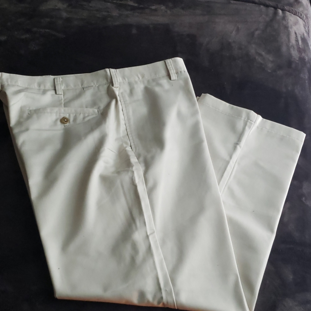 🆕️NWOT IZOD MENS PANTS